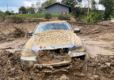 Hurricane Helene Aftermath : North Carolina : Personal Photo Projects : Photos : Richard Moore : Photographer